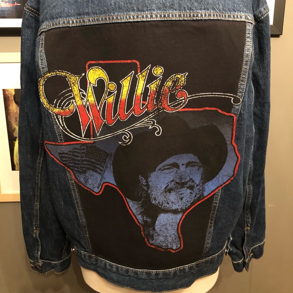 Willie Nelson Up-Cycled Men’s Denim Jacket Size XL